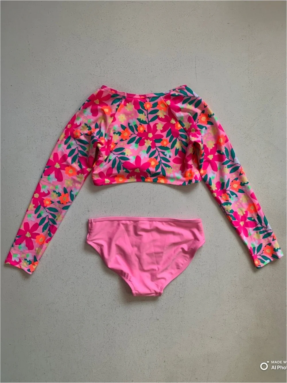 Cat & Jack Girl’s Pink Floral Long Sleeve Bikini Set Size Large NWOT Beach